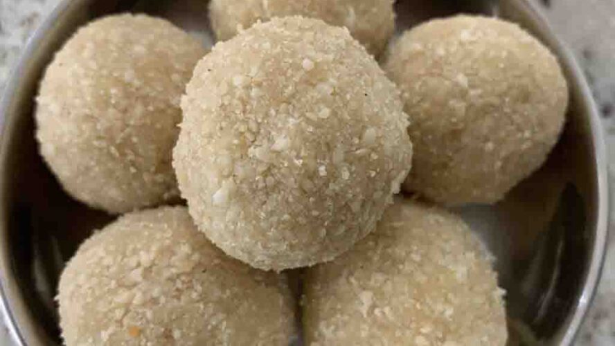 TIL ke Ladoo (sesame balls)