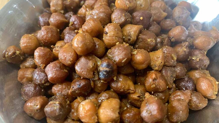 Spicy black channa